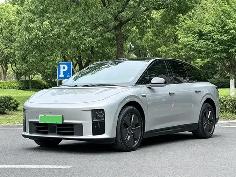 2025 Li Auto i6 2WD Standard