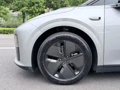 2025 Li Auto i6 2WD Standard — фото 18