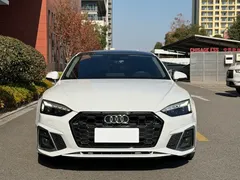 2023 Audi A5 Sportback 40 TFSI quattro Luxury Dynamic, белый — фото 2