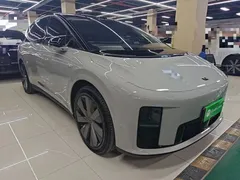 2025 Li Auto i8 Standard — фото 4