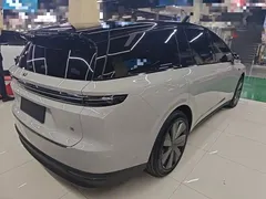 2025 Li Auto i8 Standard — фото 7