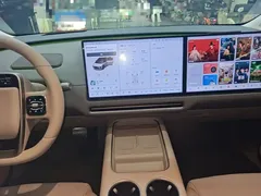 2025 Li Auto i8 Standard — фото 13