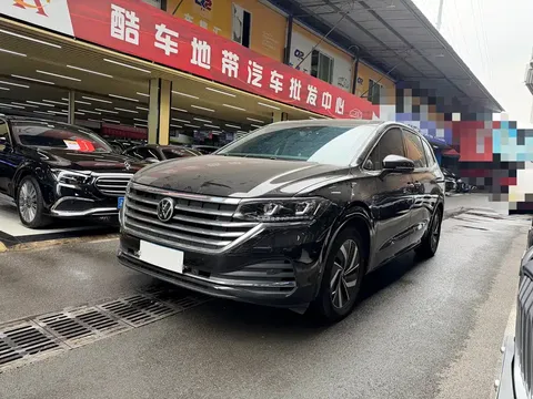 2022 Volkswagen Viloran 380TSI Premium