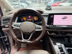 2022 Volkswagen Viloran 380TSI Premium, чёрный — фото 13