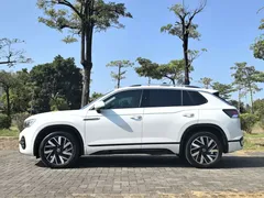 2023 Volkswagen Tayron 380TSI 4WD R-Line, белый — фото 4