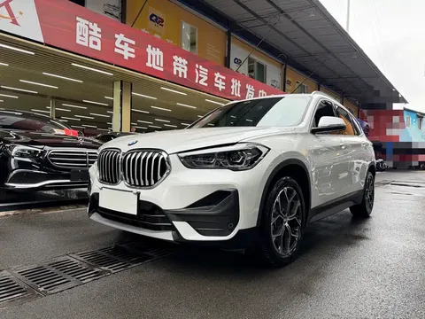 2022 BMW X1