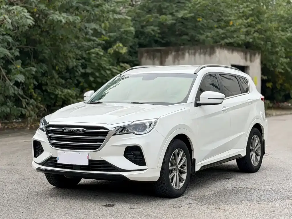 2020 Jetour X70 1.5T MT 7-seat