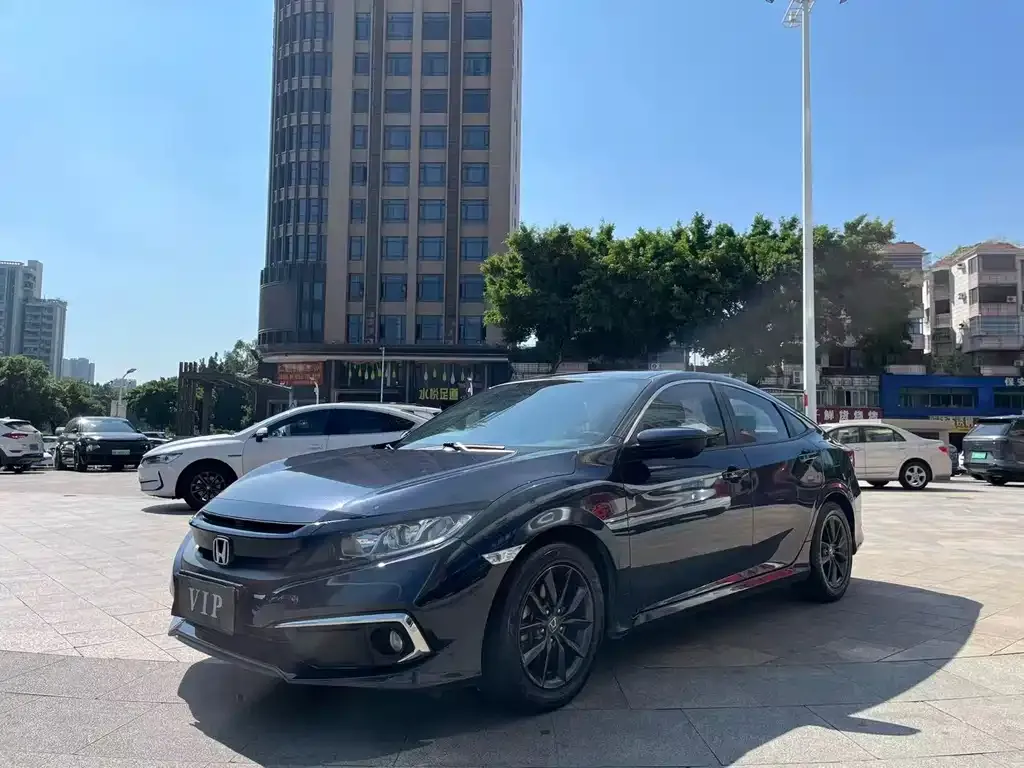 2019 Honda Civic 220TURBO CVT China 5