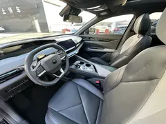 2022 Changan UNI-V 1.5T Premium, чёрный — фото 14