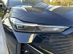 2022 Changan UNI-V 1.5T Premium, чёрный — фото 24