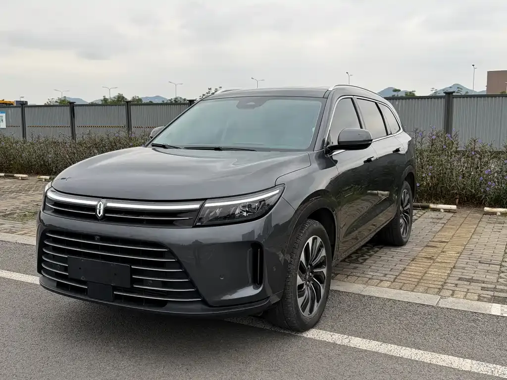 2022 Aito M7 1.5T 4WD Luxury