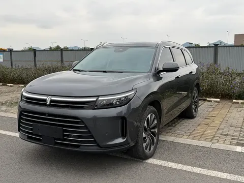 2022 Aito M7 1.5T 4WD Luxury