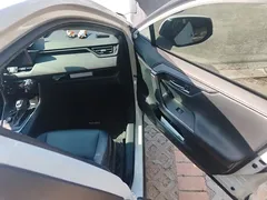 2021 Toyota Wildlander High Performance 2.5L 4WD, белый — фото 19
