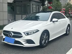 2022 Mercedes-Benz A-Class A 180 L Sport Sedan, белый — фото 1