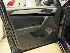 2022 Volkswagen Tayron 280TSI 2WD Luxury, чёрный — фото 15