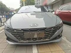 2022 Hyundai Elantra 1.5L CVT LUX Premium — фото 3