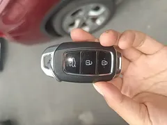 2022 Hyundai Elantra 1.5L CVT LUX Premium — фото 9
