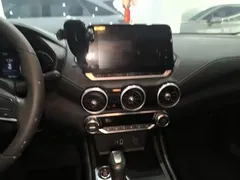 2021 Nissan Sylphy 1.6L XL CVT — фото 13