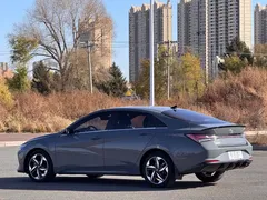 2022 Hyundai Elantra 240TGDi DCT LUX Premium — фото 6