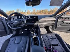 2022 Hyundai Elantra 240TGDi DCT LUX Premium — фото 11