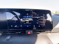 2022 Hyundai Elantra 240TGDi DCT LUX Premium — фото 16