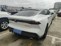 2023 Changan UNI-V 1.5T Premium, белый — фото 7