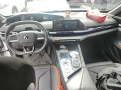 2023 Changan UNI-V 1.5T Premium, белый — фото 10