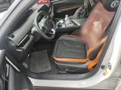 2023 Changan UNI-V 1.5T Premium, белый — фото 15