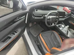 2023 Changan UNI-V 1.5T Premium, белый — фото 16