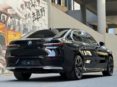 2023 BMW 7 Series 735Li Luxury Package, чёрный — фото 5