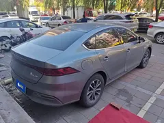 2024 BYD Qin PLUS Honor DM-i PHEV 55km Leading — фото 3