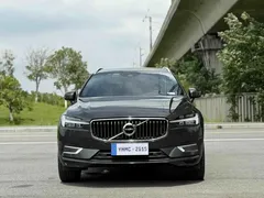 2021 Volvo XC60 4WD Luxury — фото 2