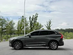 2021 Volvo XC60 4WD Luxury — фото 5
