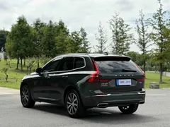 2021 Volvo XC60 4WD Luxury — фото 19