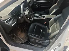 2022 Geely Emgrand 4th Gen 1.5L CVT Premium, белый — фото 15