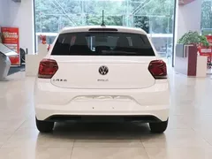 2021 Volkswagen Polo Plus 1.5L AT Panoramic, белый — фото 4