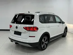 2018 Volkswagen Touran L 280TSI DSG Fashion 7-seat, белый — фото 4