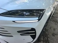 2025 BYD Song PLUS DM-i PHEV Smart Driving 112km Premium, белый — фото 5