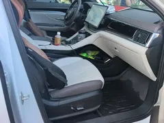 2025 BYD Song PLUS DM-i PHEV Smart Driving 112km Premium, белый — фото 8