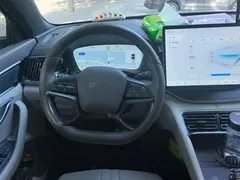 2025 BYD Song PLUS DM-i PHEV Smart Driving 112km Premium, белый — фото 15