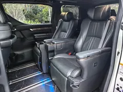 2021 Toyota Alphard Hybrid 2.5L Premium, белый — фото 10