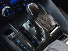 2021 Toyota Alphard Hybrid 2.5L Premium, белый — фото 13