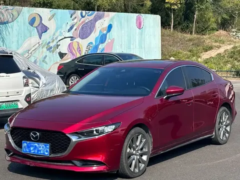 2023 Mazda 3 2.0L AT