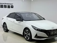 2022 Hyundai Elantra 1.5L CVT LUX Premium, белый — фото 3