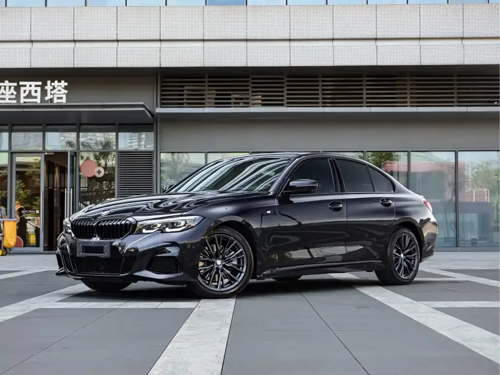 2022 BMW 3 Series 330i M Sport Night Package