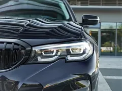 2022 BMW 3 Series 330i M Sport Night Package, чёрный — фото 2