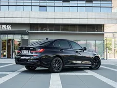 2022 BMW 3 Series 330i M Sport Night Package, чёрный — фото 5
