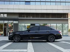 2022 BMW 3 Series 330i M Sport Night Package, чёрный — фото 8