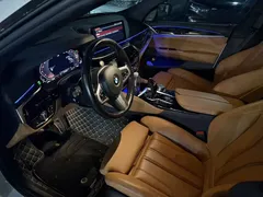2022 BMW 6 Series GT 630i M Sport, белый — фото 2