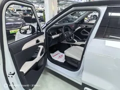 2025 BYD Yuan UP Smart Driving 401km Vitality, белый — фото 8